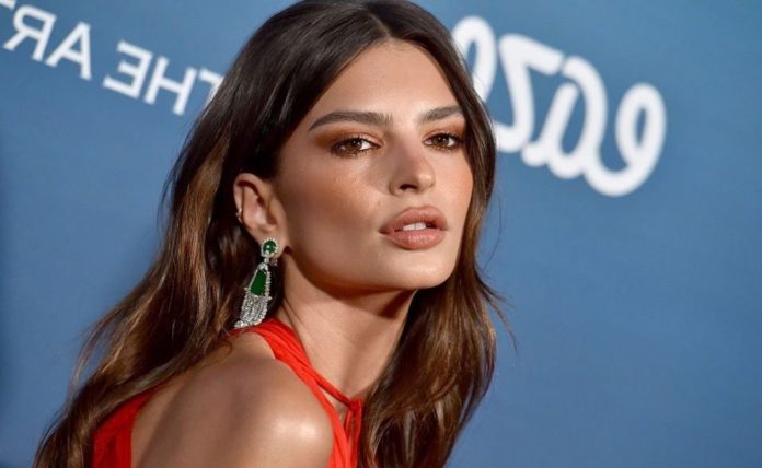 Emily Ratajkowski