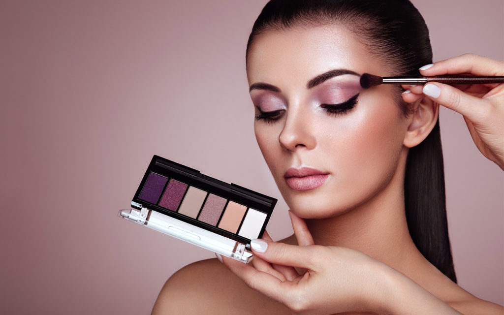 6 Best Eyeshadows for Sensitive Eyes in 2024 FotoLog