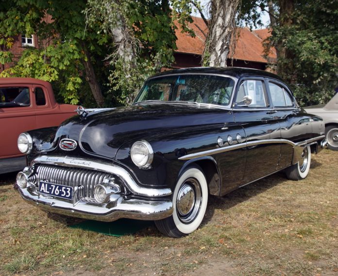 Buick Special de luxe im Landschaftspark Lühlerheim Schermbeck am 22.09.2019