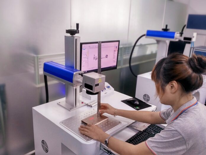 fiber-laser-marking-machine-desktop-style-1024x768