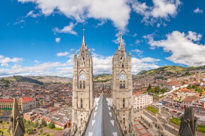Ecuador-Quito-cathedral