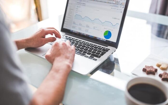 Skills and Qualifications You Need for a Career in Marketing Analytics