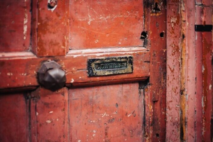 reasons to call locksmith