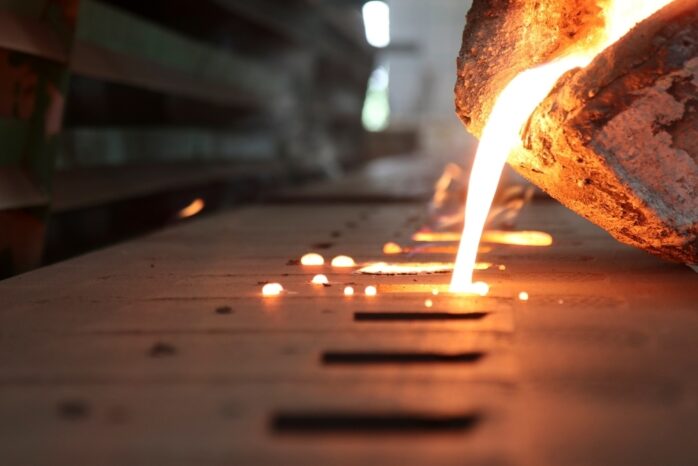 Metal-fabrication-Iron-casting-using-a-sand-mold