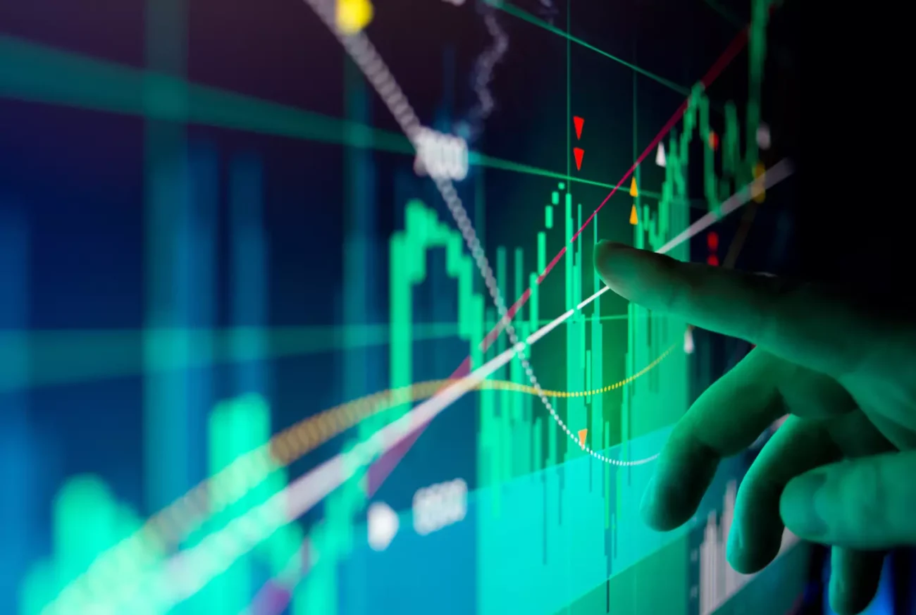 Podcasts-Every-Crypto-Trader-Needs-to-Follow-in-2021