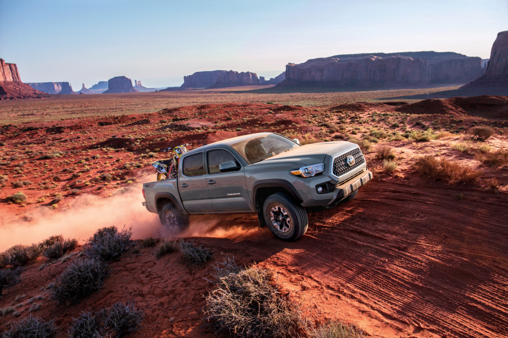 Toyota Tacoma vs Jeep Wrangler