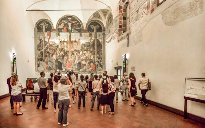 Visitors to Milan da vinci