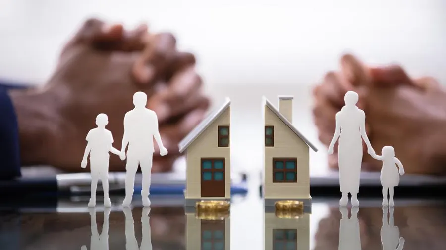 Who Keeps the House in a Divorce