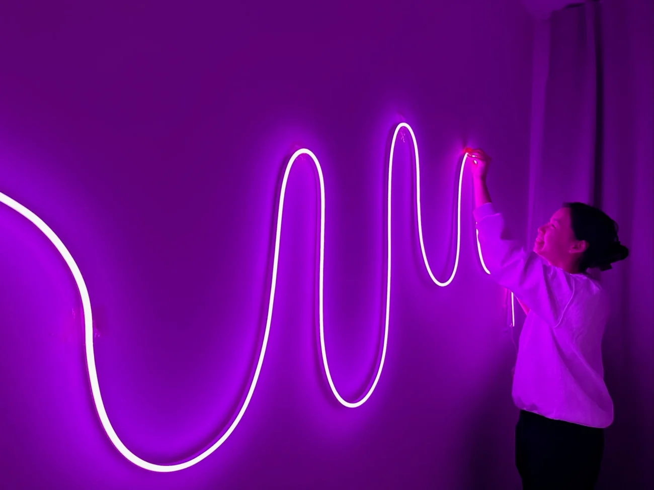Transforming Your Business Logo Into a Vibrant Neon Sign