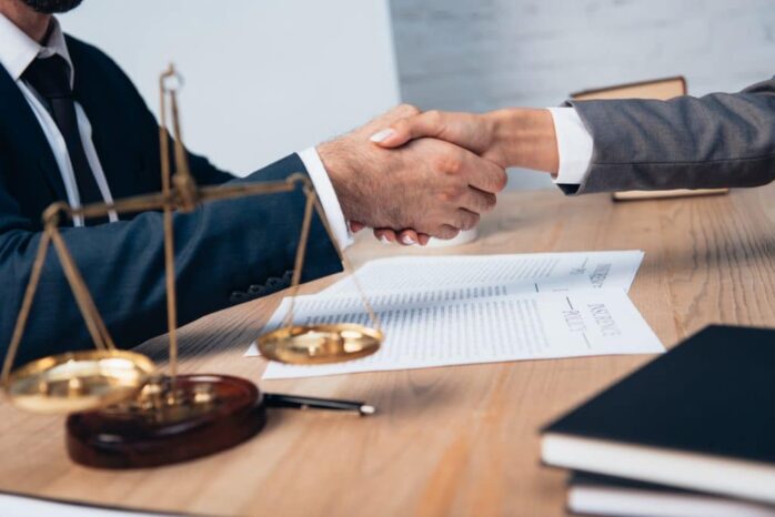 lawyer-consultation-handshake-