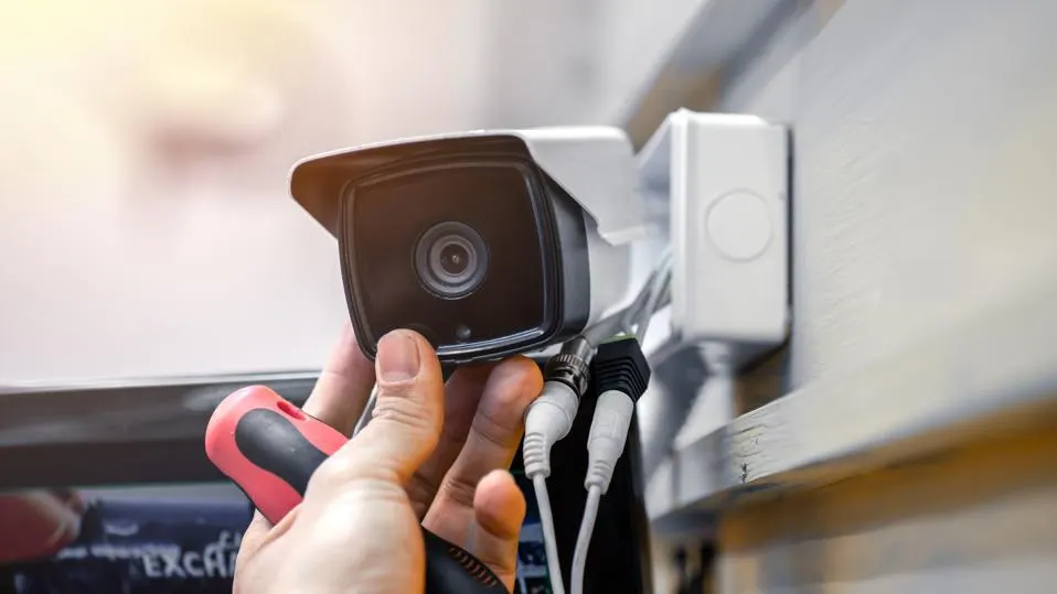 Difference Between CCTV and Security Systems